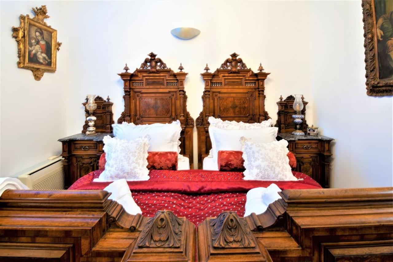 Royal Heritage Apartment In Split Center Exterior foto